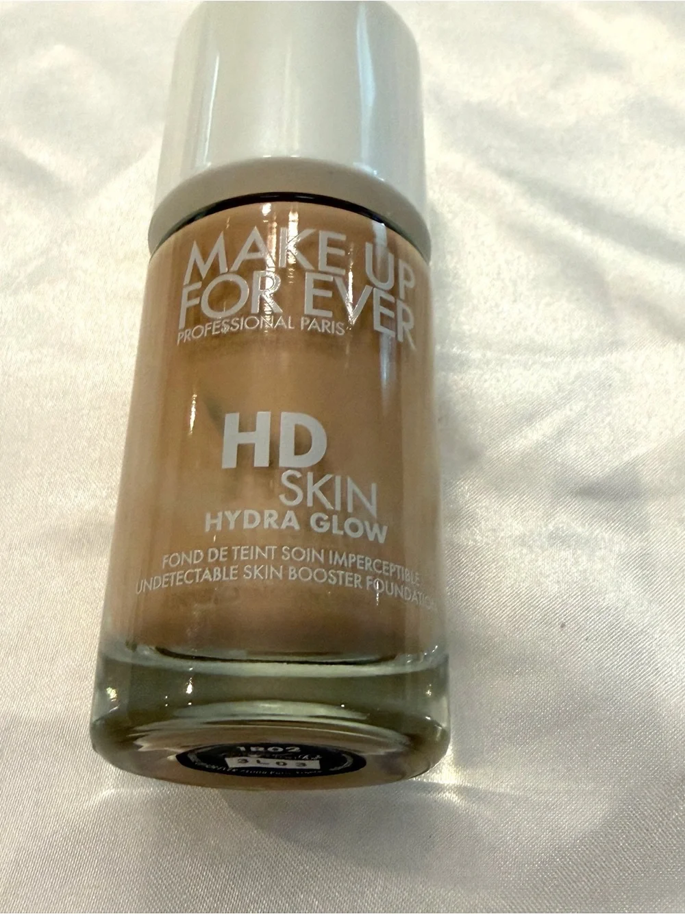 MAKE UP FOR EVER HD Skin Hydra Glow Liquid Foundation Glow Shade 1R02 1.01 fl oz